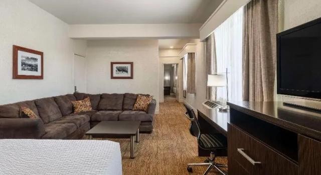 Четырёхместный люкс Best Western Pony Soldier Inn & Suites