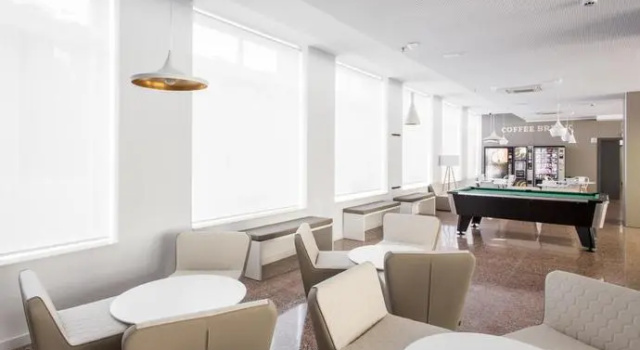 Residencia Universitaria Vallehermoso, Забронировать Отель Отели Мадрида с бассейном, рядом с Кеведо, Бассейн