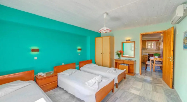 Апартаменты Hotel Smaragdi Apartments