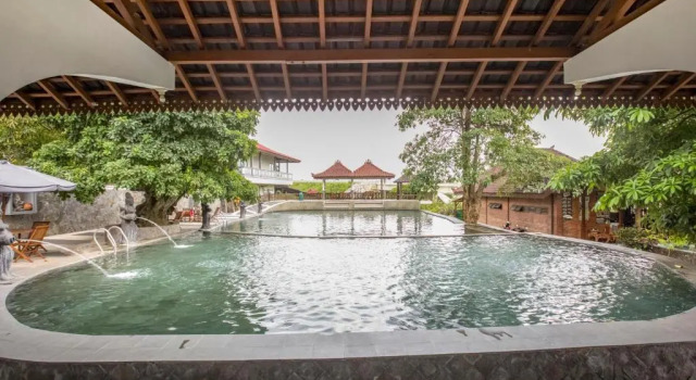 Standaard Tweepersoonskamer RedDoorz Plus @ Purwodadi