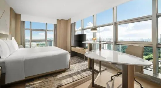 Двухместный люкс Crowne Plaza Zhongshan Torch High-tech Zone by IHG