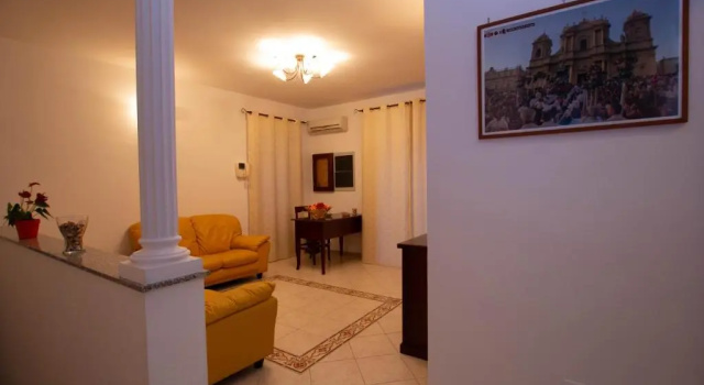 Noto Bedda BedBreakfast, Забронировать Отель Ното Долина Ното