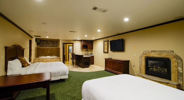 OYO Pinewood Inn & Suites Silsbee, Rezervați Hotel Silsbee Texas