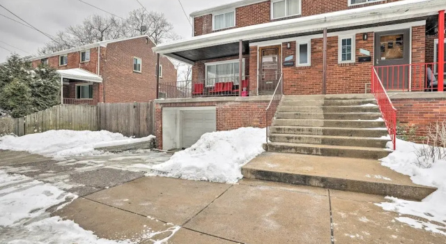 6 Mi to Dtwn: Pittsburgh Townhome w/ Porch, Rezervasyon Daire Pittsburgh Pensilvanya