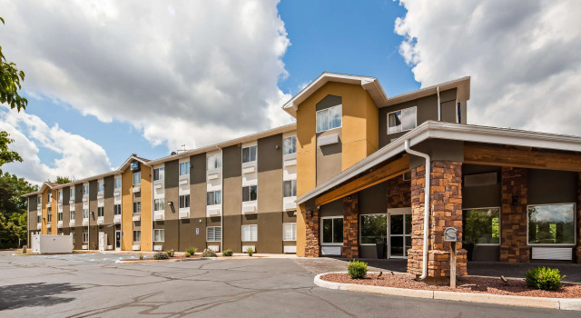 Magnuson Hotel and Suites Lansing, Đặt Khách sạn Dewitt Michigan