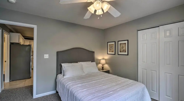 Chic Lakefront Condo w/ Lake & State Park Views!