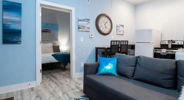 Short North - Convention - Queen Bed -free Parking, Забронировать Дом для отпуска Колумбус штат Огайо, рядом с Итальянская деревня