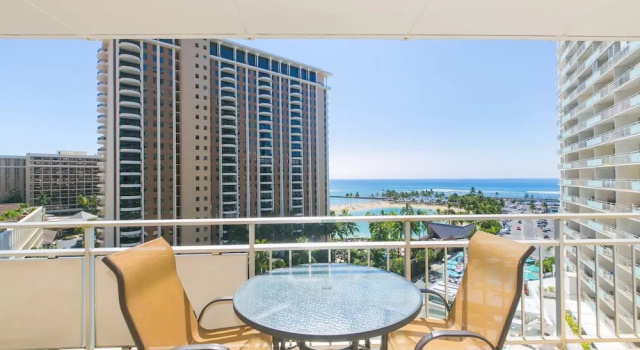 Номер Standard Ilikai Tower One Bedroom Lagoon View Waikiki Condos with Lanai & Free Wifi