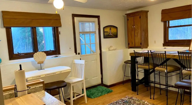Clear Pond Getaway, Забронировать Апартаменты/квартира Отели Массачусетса с бассейном, Бассейн