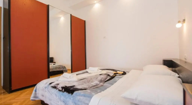 Apartments Blaf, Брондау Пәтер Split Region қаласындағы төсек алаңы бар қонақ үйлер, Тоқтау алаңы