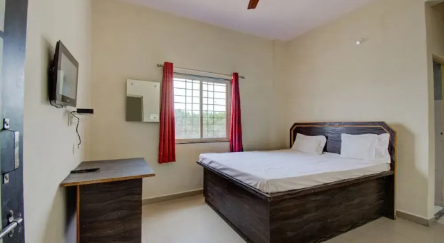 Hotel Royal Stone By OYO Rooms