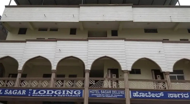 Hotel Sagar Deluxe by Iroomz
