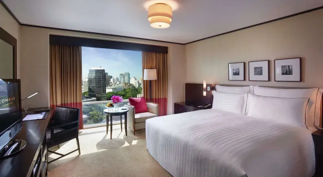 Люкс Deluxe с 2 комнатами Conrad Bangkok Residences