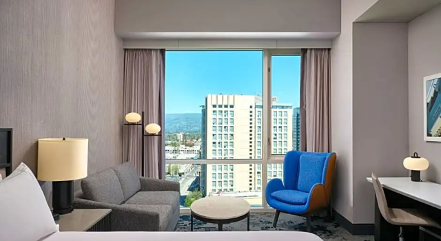 Двухместный номер Standard с красивым видом из окна Hilton San Jose