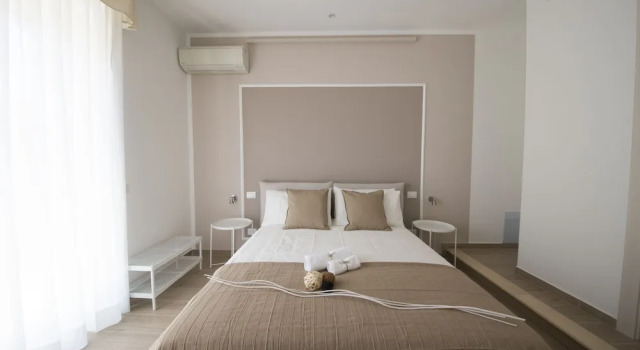 Двухместный номер Superior с балконом и с частичным видом на море Chérie B&B - Salerno