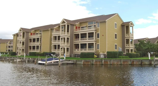 Seascape-heron Harbour 206-10 2 Bedroom Condo by RedAwning