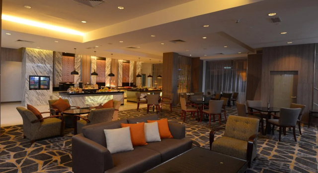 Holiday Inn Melaka, Rezerwuj Hotel Hotele w Melaka z Basenem, Basen