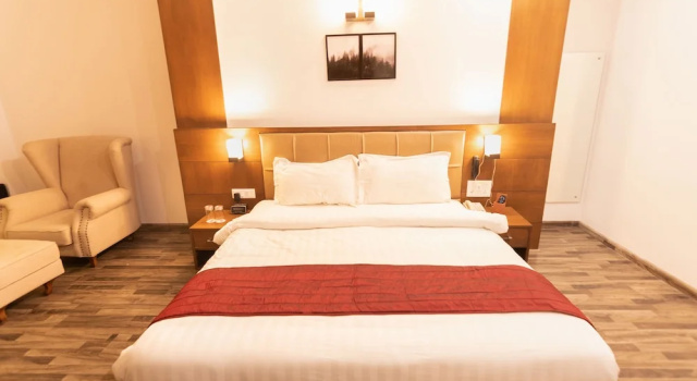 Номер Deluxe с балконом Himalayan Splendour Resort