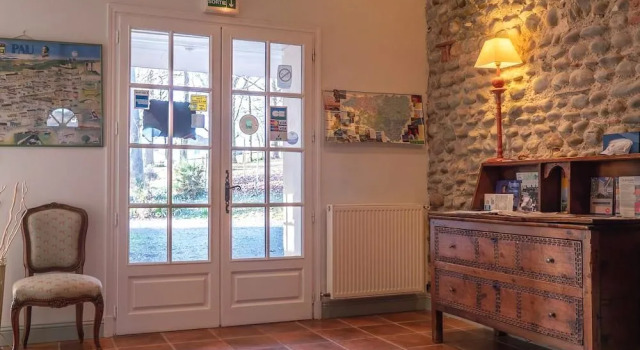 Le Peyret, Rezervovat Hotel Serres-Castet Pyrénées-Atlantiques