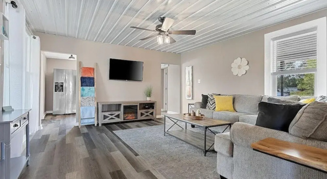 Lazy River Villa - Hottub Fenced Yard Sleeps 11, Rezervovat Vila Oconto Wisconsin