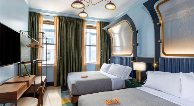 Четырёхместный номер Standard с видом на город Canopy By Hilton Philadelphia Center City
