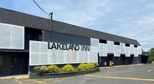 Lakeland Inn - Bohemia, Забронировать Отель Боэмия 