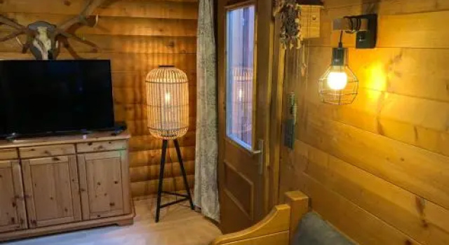 Ferienwohnungen im Blockhaus Metzler, Đặt Căn hộ Schwarzenberg Dornbirn