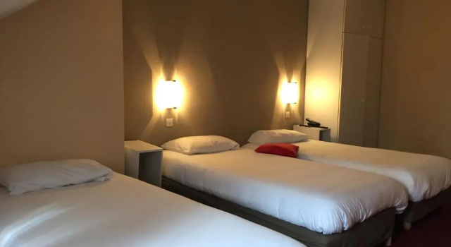 Трёхместный номер Standard Hôtel Villa Du Parc