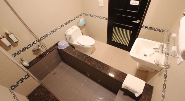 Tide of Happiness Travelodge