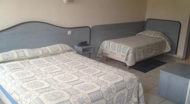 Трёхместный номер Standard Hotel Le Strasbourg