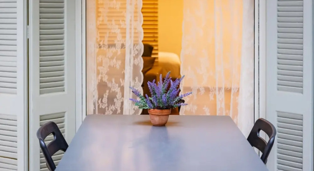 Quiet Apartment With a Garden at Exarcheia, Réserver Appartement Athènes Attique