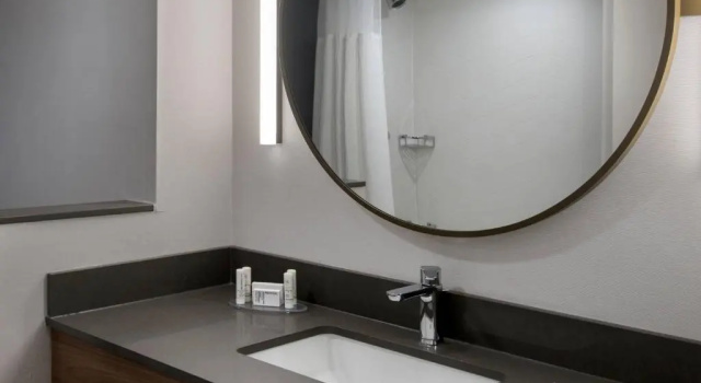 Двухместный номер Standard с видом на внутренний двор Fairfield Inn & Suites by Marriott Williamstown