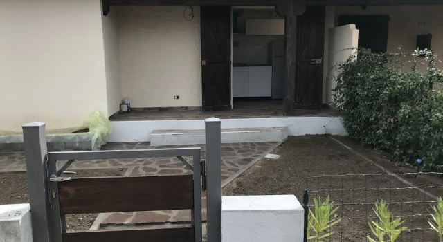 Romantic Vintage House 2, Забронировать Отель Отели Сана Теодоро с парковкой, Парковка