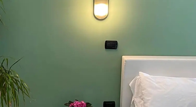 Mariposa, Đặt Khách sạn Telese Campania