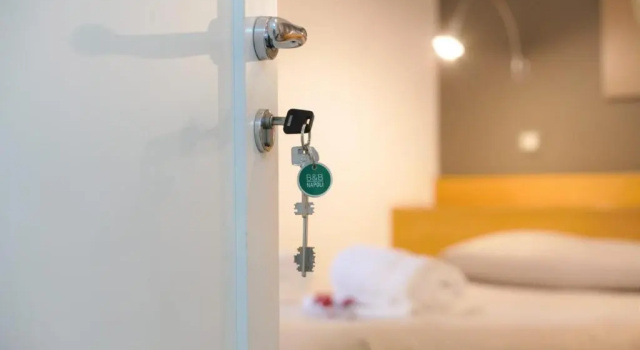 B&B Il Sorriso, Забронировать Отель Неаполь - исторический центр Неаполь, рядом с Площадь Пьяцца-Беллини