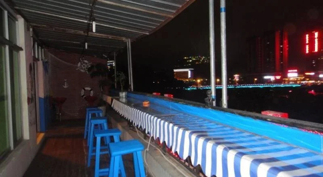 Raintree Backpacker Hostel, Rezerwuj Hostel Sanya Hainan