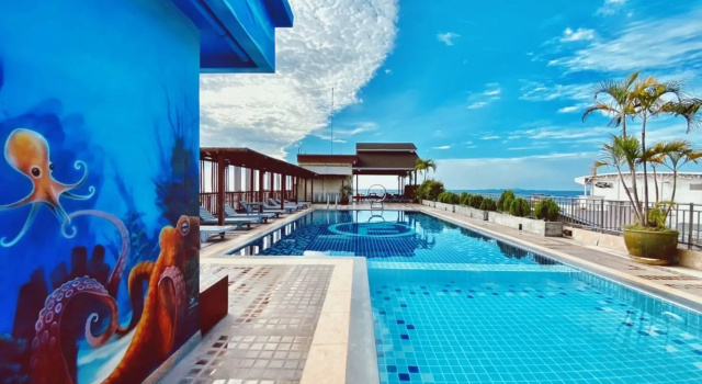 Кровать в общем номере Baywalk Residence Pattaya