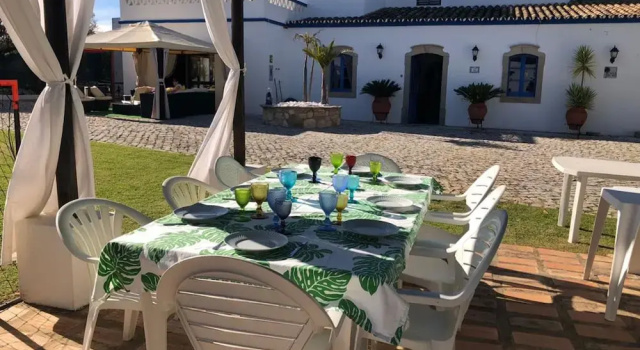 Коттедж Idyllic Farm House Amazing Landscap Sea View