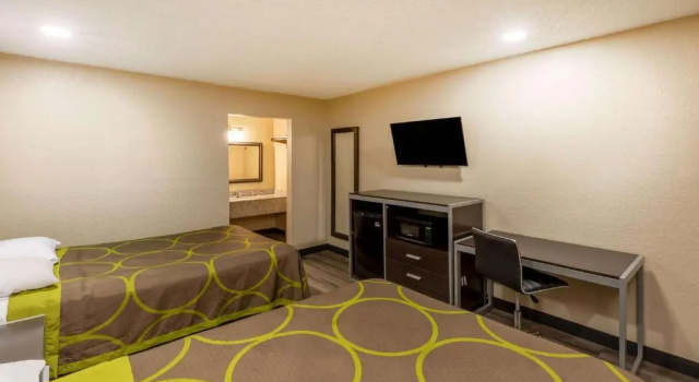 Четырёхместный номер Deluxe Economy Suites Fairgrounds