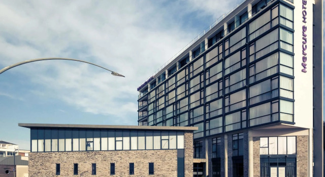 Mercure Cherbourg Centre Port, Забронировать Отель Шербур-ан-Котантен Cotentin