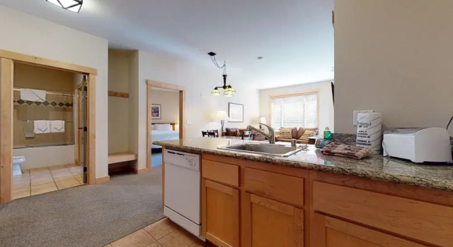 Sunstone 308 Ski-in Ski-out, Great Complex Amenities, Mountain Views by Redawning