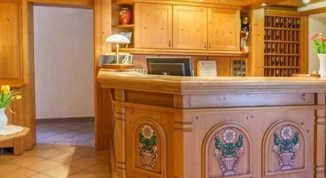 Stolberger Hof, Забронировать Отель Штольберг земля Саксония-Анхальт