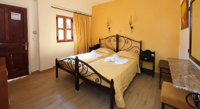 Двухместный номер Standard Paris Hotel