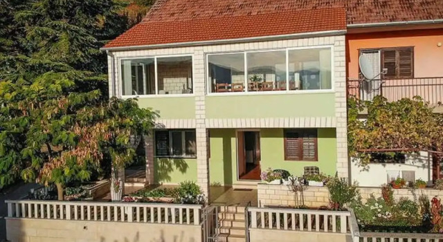 Hostel Sinj, Забронировать Отель Синь Dalmatian Zagora