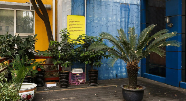 Shanghai City Central International Hostel, Забронировать Хостел Отели Шанхая с парковкой, рядом с Станция метро Zhenru, Парковка