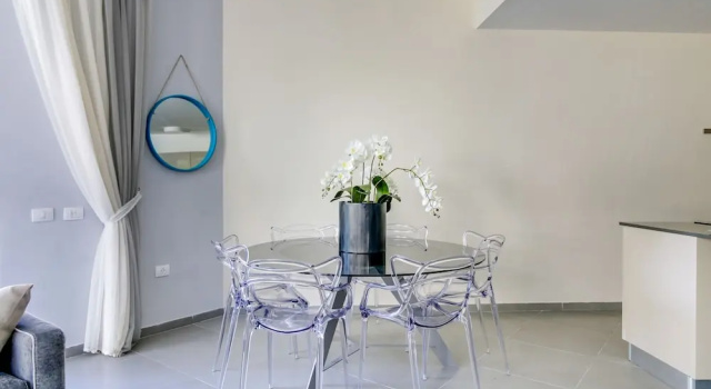 Sweet Inn Apartments -Trumpeldor St, Забронировать Апартаменты/квартира Тель-Авив Тель-Авивский округ, рядом с Пляж Бограшов