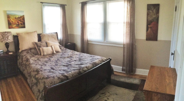 Downtown 5-Bedroom Home with a Hot Tub, Забронировать Дом для отпуска Виллы Salt Lake County, Вилла