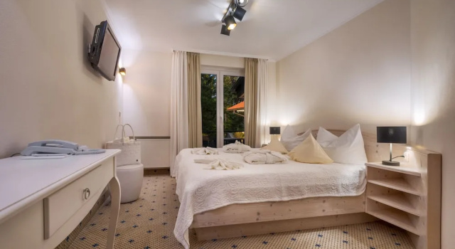 Номер Economy Mittelburg Wellnesshotel