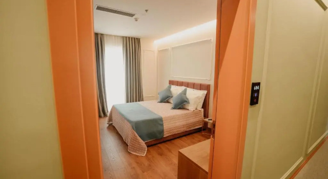 Полулюкс Hotel Martiness