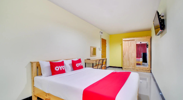 OYO 878 Sintara Residence, Забронировать Отель Отели Чонбури с парковкой, Парковка